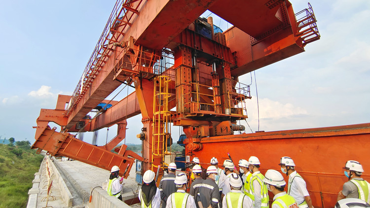 印尼雅萬高鐵完成全線箱樑架設