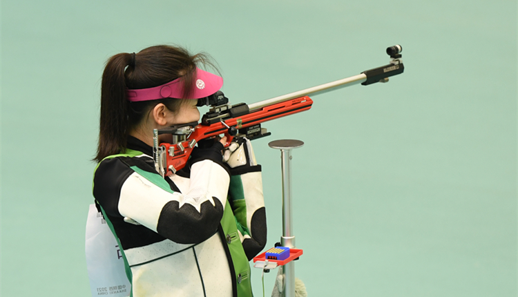 射擊世錦賽：中國新秀奪得女子50米步槍三姿冠軍