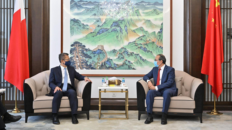 陳茂波拜會中國駐巴林特命全權大使安瓦爾 介紹香港發展最新情況