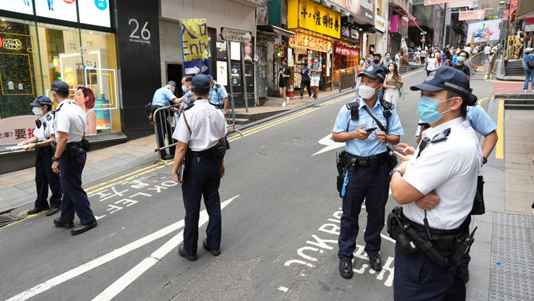 蘭桂坊今明兩日人流管制措施 實施單向人流管制並設緊急通道