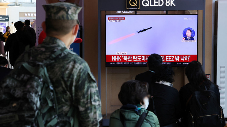 朝鮮首次向北方界線以南海域發射彈道導彈 韓軍回射3枚