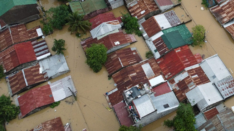 颱風「尼格」在菲律賓已致121人死亡
