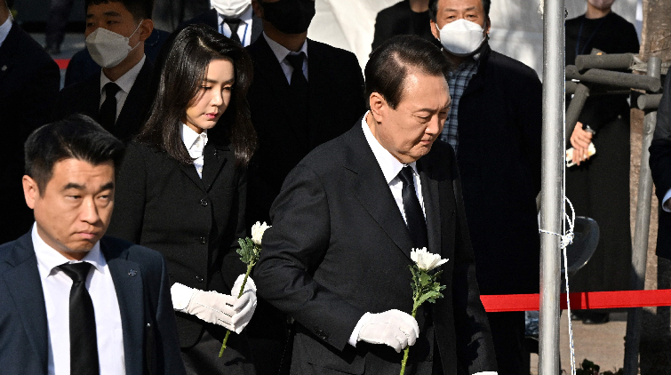 韓國總統尹錫悅首次就梨泰院踩踏事故公開道歉