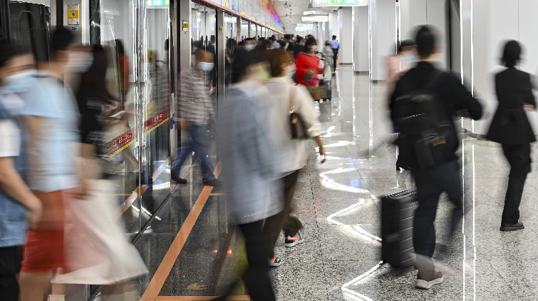 廣州海珠區未來三天嚴格控制人員流動 地鐵公交暫停服務