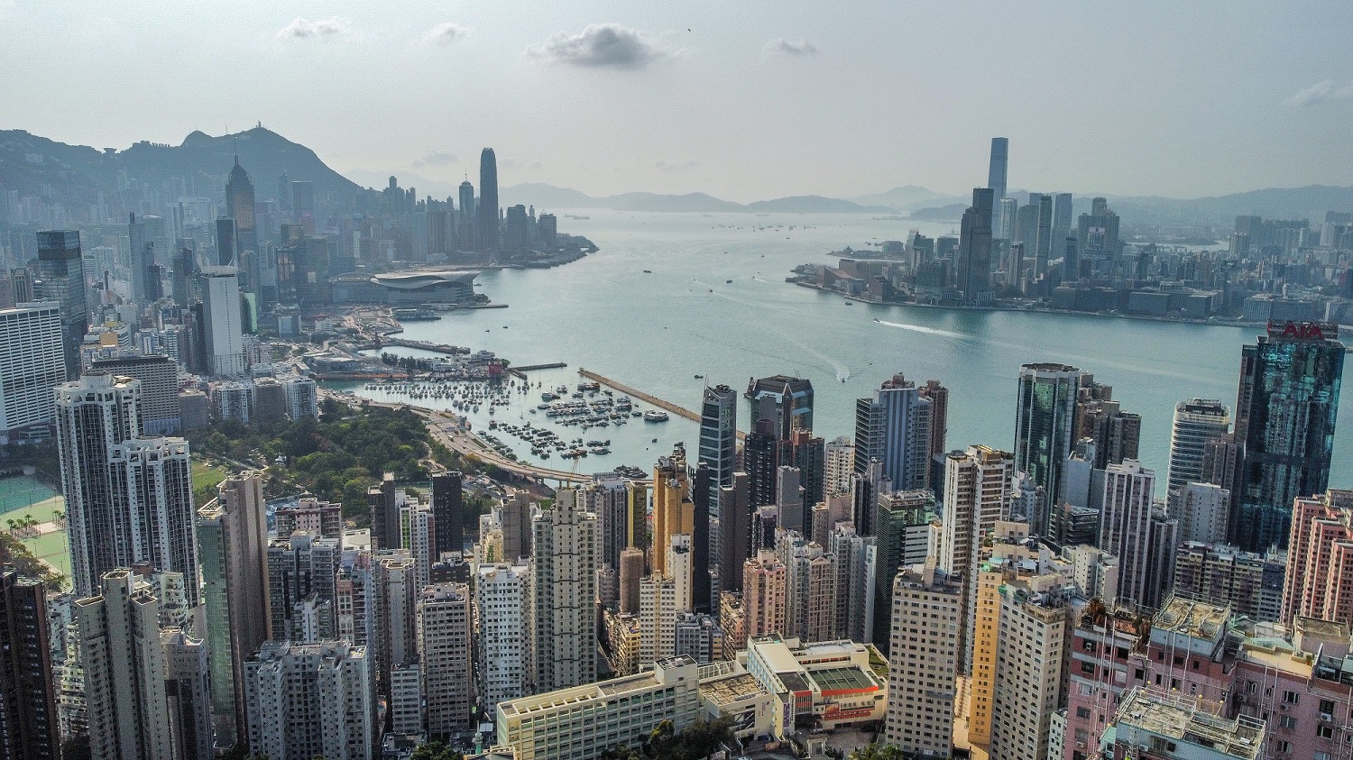 【八面來風】香港經濟觸底回升漸向好