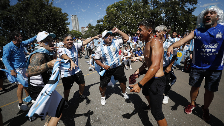 圖集 | 世界盃決賽阿根廷對法國 5萬阿根廷球迷親臨多哈打氣