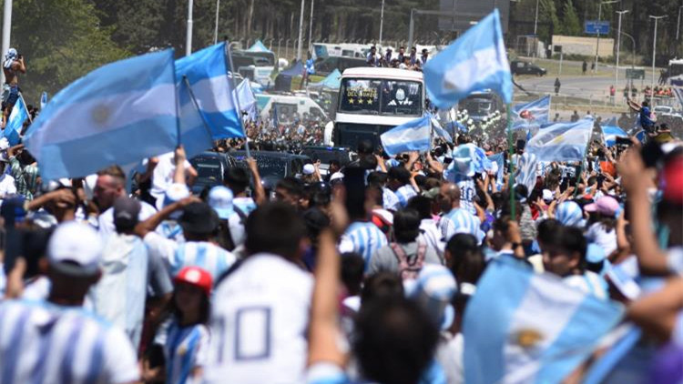 阿根廷球迷與警方衝突13人被捕