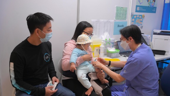 民政總署加強疫苗接種宣傳 鼓勵「一老一幼」盡快接種