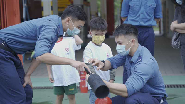 港漂家庭探訪紀律部隊 「心橋會」搭建警民溝通新平台