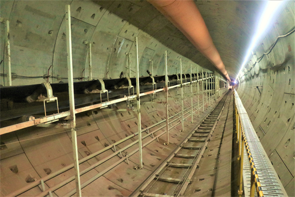 廣州地鐵十三號線二期新增隧道貫通