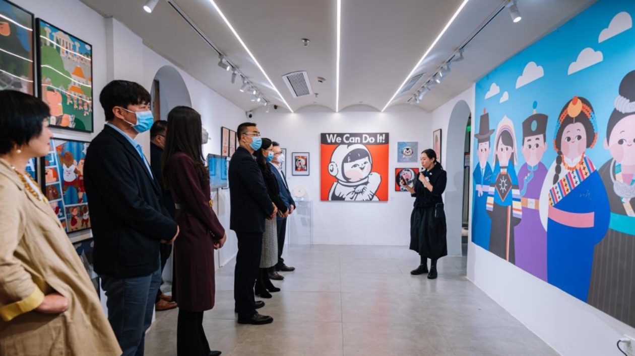 香港潮流藝術家鄧卓越藝術展Svip專場在南頭古城啟幕