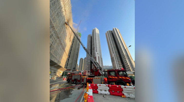 新蒲崗三級火警 | 火燒近15小時被救熄 1人送院