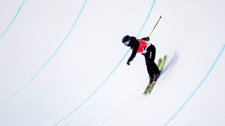 張可欣奪得自由式滑雪U型場地技巧世界盃美國站冠軍