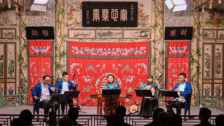通關後首個香港藝團受邀來京演出 「春風•粵韻」繞樑北京恭王府