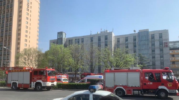 北京一醫院發生火災  官方要求全力救治、迅速查明原因