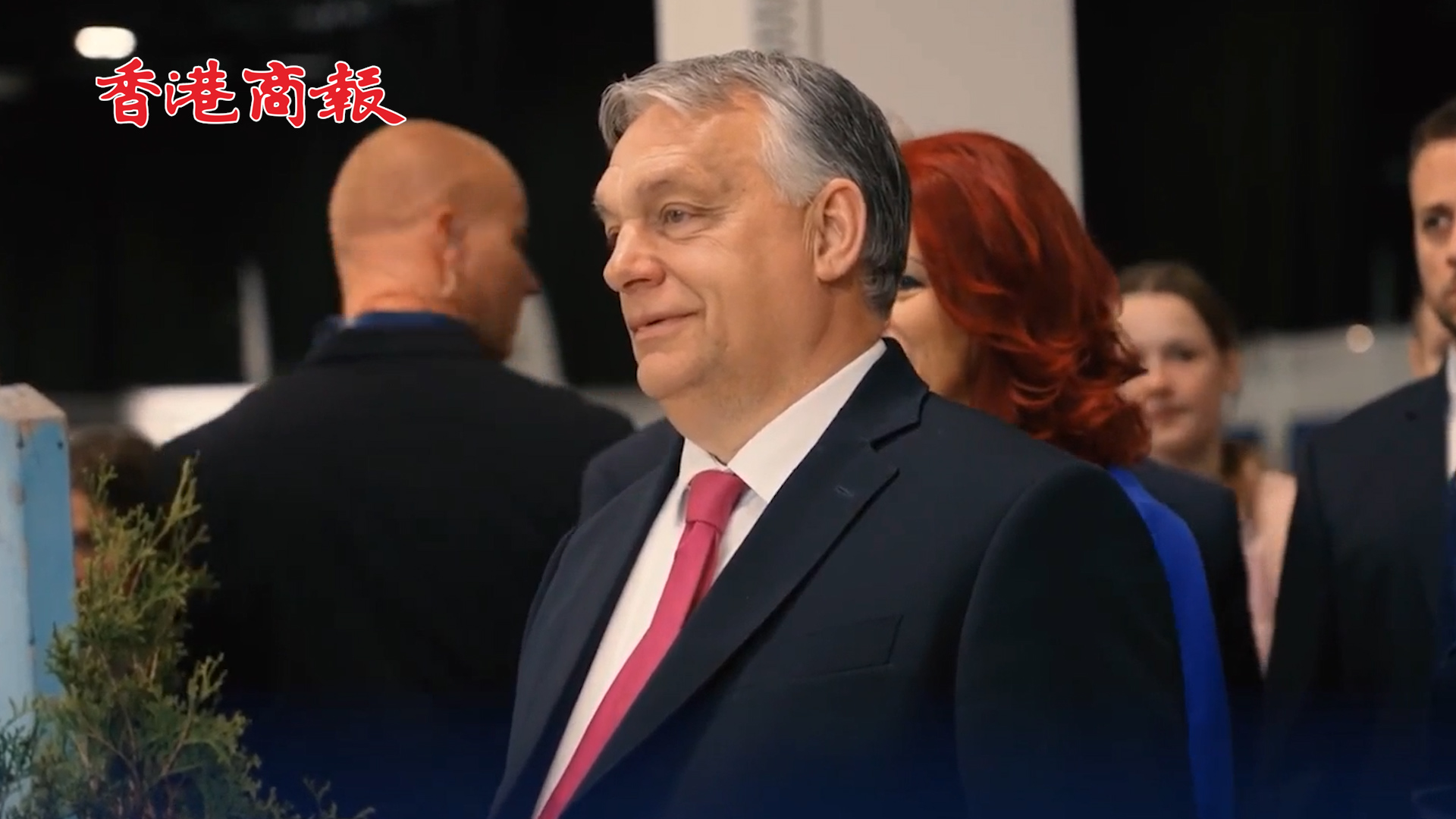 有片丨匈牙利總理歐爾班秀甩鞭技術 並發文「這就是為什麼不要惹怒匈牙利人」