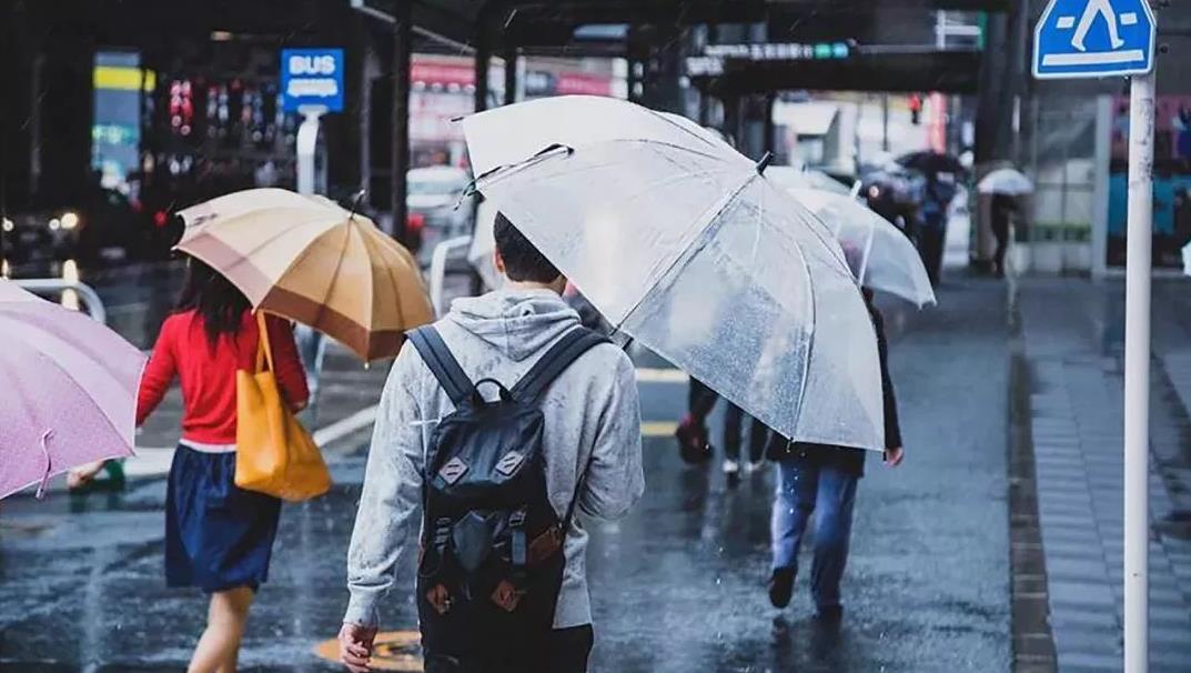 深圳解除所有雷雨大風和暴雨預警信號 發布全市雷電預警
