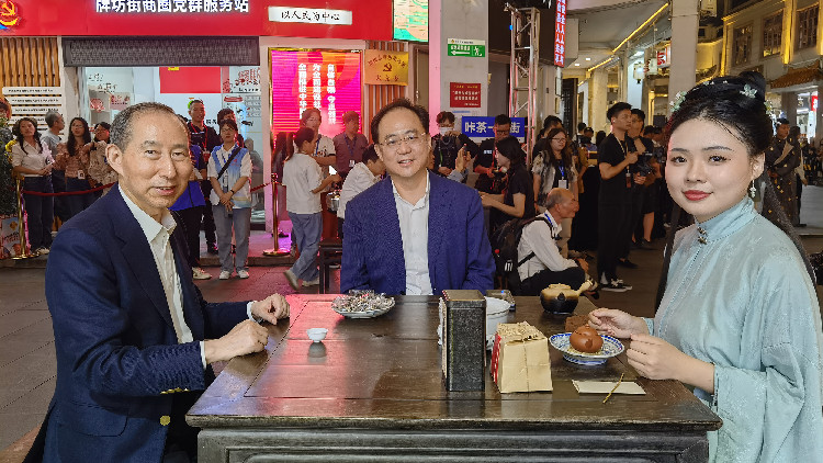 中國國際文化傳播中心執行主席龍宇翔到廣東潮州考察調研
