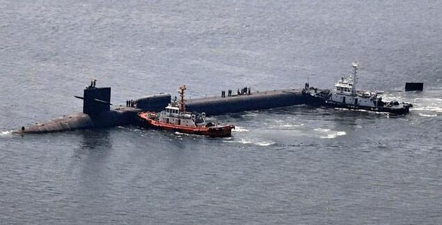 美軍巡航導彈核潛艇「密歇根」號停靠釜山