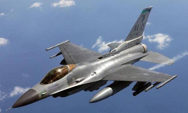 拉夫羅夫：俄就美國計劃向烏克蘭提供F-16戰鬥機發出照會