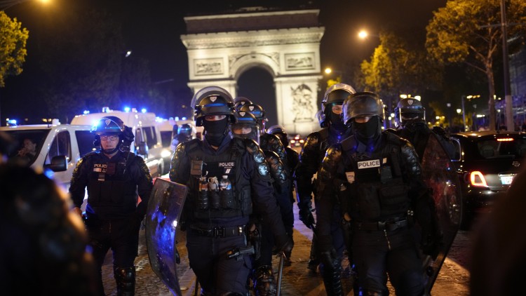 馬克龍將接見法國受騷亂影響的220城市長