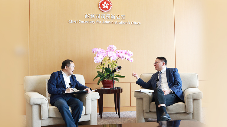 有片 | 政務司司長陳國基接受香港經濟導報社長丁時照專訪 全球人才對香港有信心