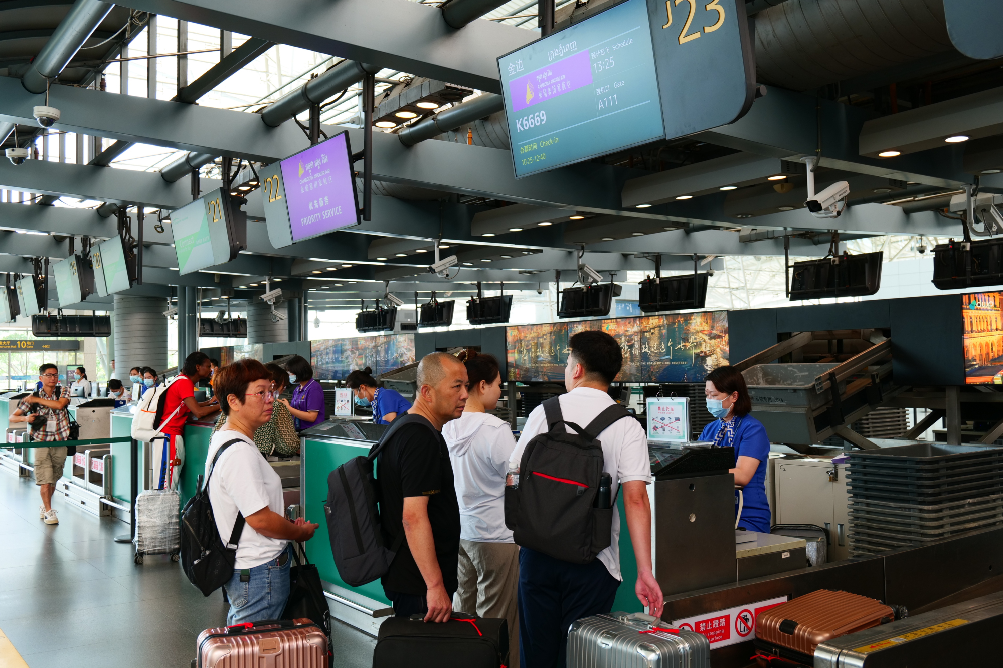 穗白雲機場7月接送旅客超600萬人次