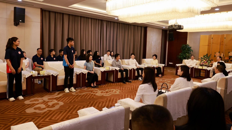 鄧炳強率青年學員繼續訪問陝西 拜訪省領導擴闊年輕人視野
