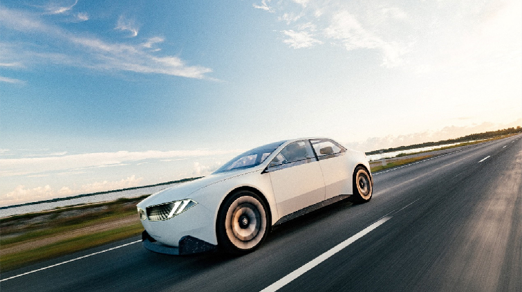 寶馬發布全新電動概念車VNK 兩年內將推出6款純電車型