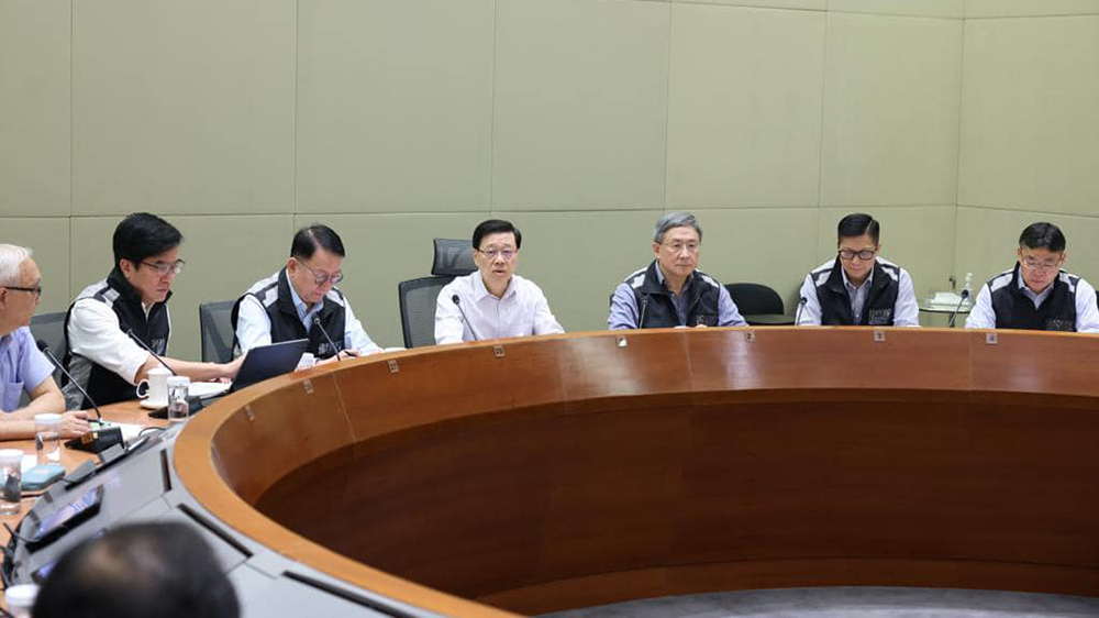 李家超：全速投入暴雨善後工作 將市民周一不便減至最少