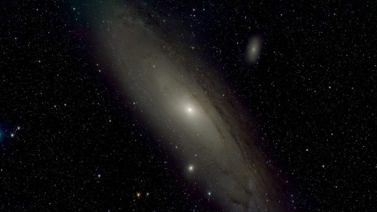 墨子巡天望遠鏡正式投入觀測並發布仙女座星系照片