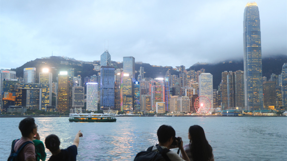 天文台：本港風力逐漸增強 考慮下午5時至8時改發三號風球