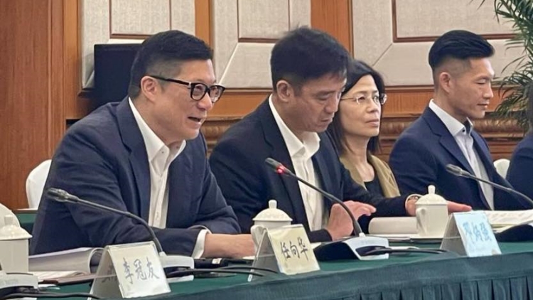 鄧炳強率團訪深 冀完善兩地排洪通報機制