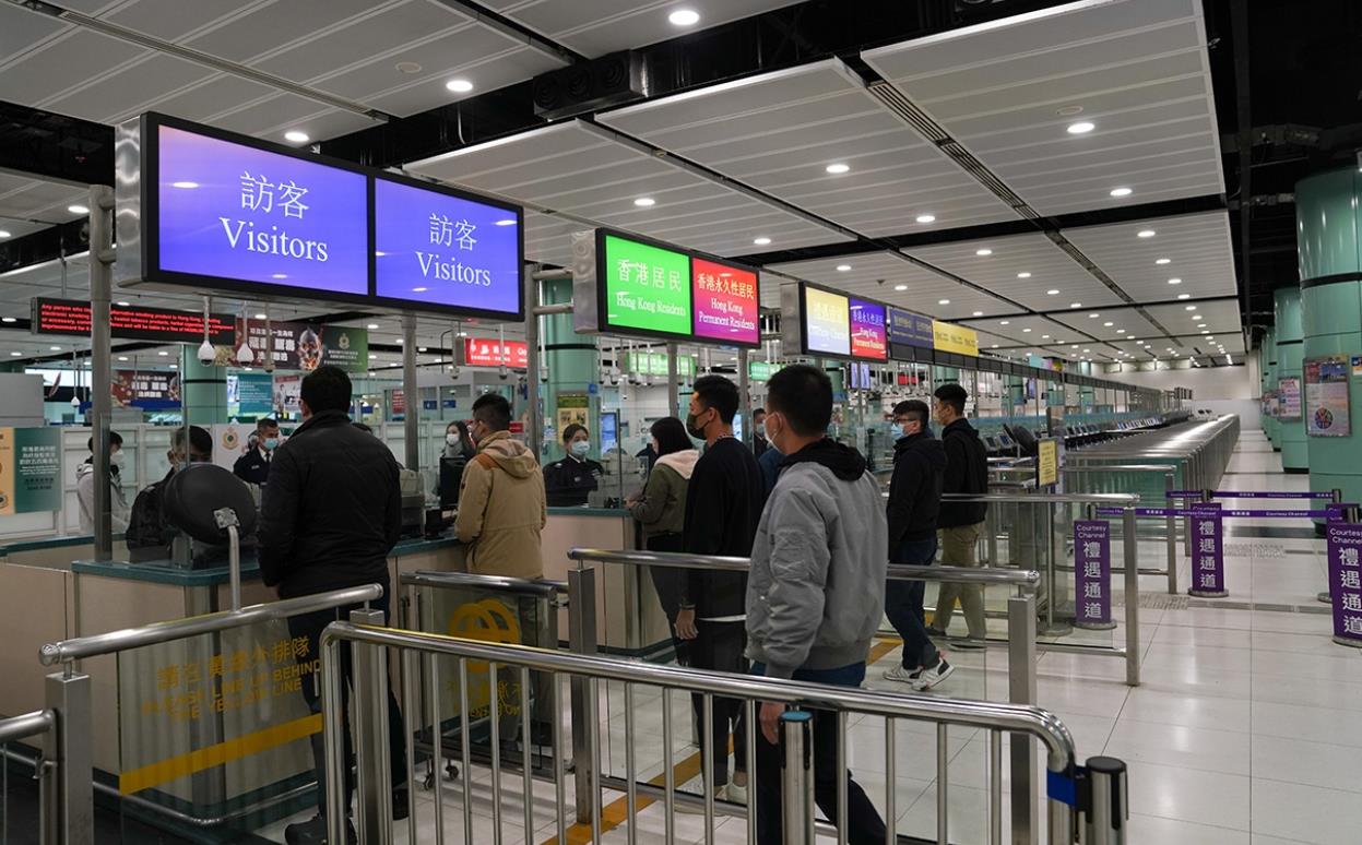 創疫後新高！聖誕假期首日逾106萬人次出入境