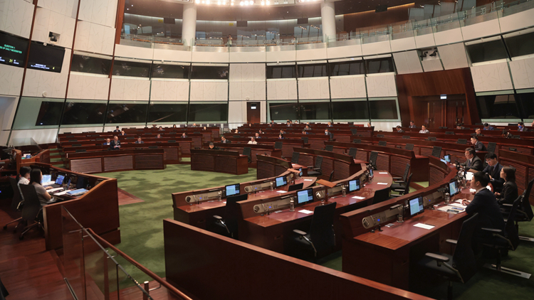 李慧琼陳健波分別當選內委會正副主席 陳振英周浩鼎分別當選財委會正副主席