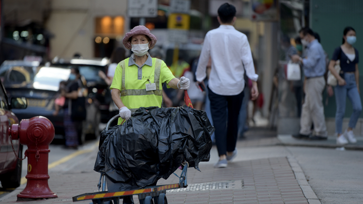 垃圾收費分階段落實 政府部門4·1先行先試 公眾8·1起實施 
