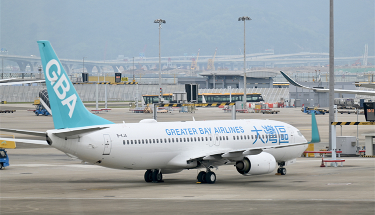 大灣區航空大阪返港航班  擋風玻璃疑有裂痕安全着陸