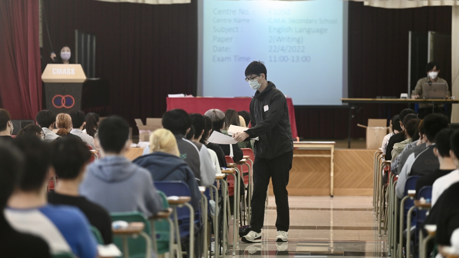 DSE英文科開考 「監考易」更新後仍無法使用須改人手