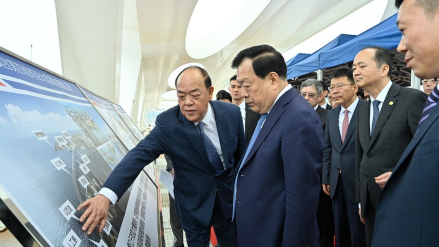 夏寶龍抵達澳門進行考察調研