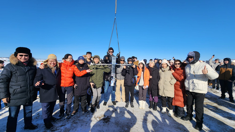 首個由香港中學生設計製造小型人造衛星升空測試成功