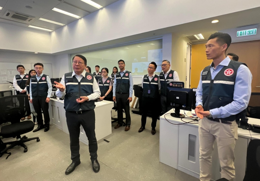摩羯襲港丨陳國基：強化緊急事故監察支援中心 加快颱風襲港後善後工作