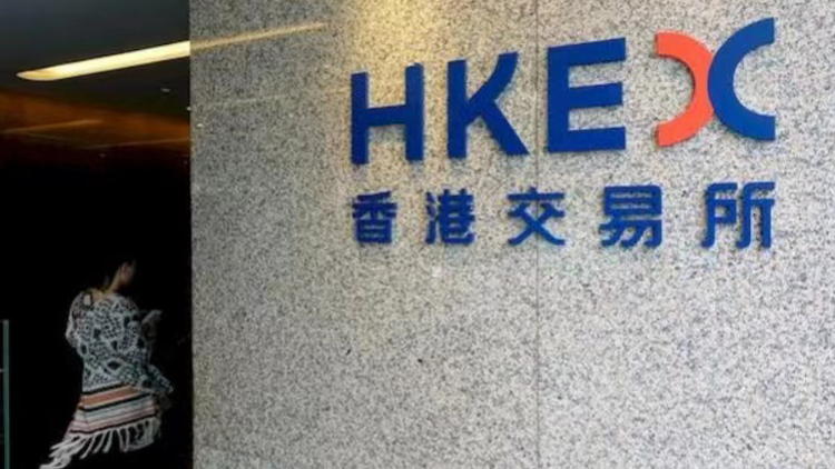 天文台中午12時40分改發3號風球 港股全日休市