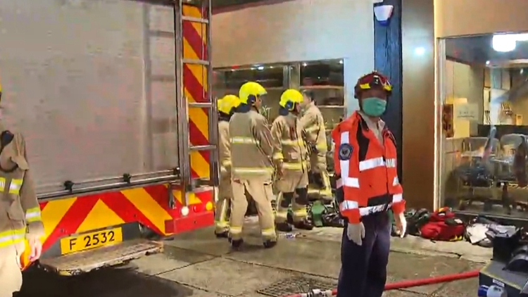 中環歌賦街一唐樓單位起火 初步釀1死3傷