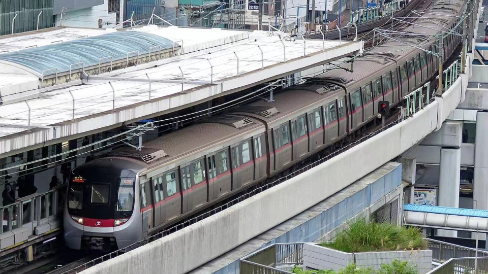 桃芝襲港 | 港鐵：改發8號風球後 鐵路及港鐵巴士服務維持正常