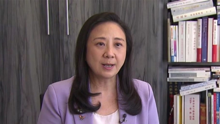 葛珮帆稱「窺淫罪」範圍涵蓋AI生成圖片 呼籲市民切勿以身試法