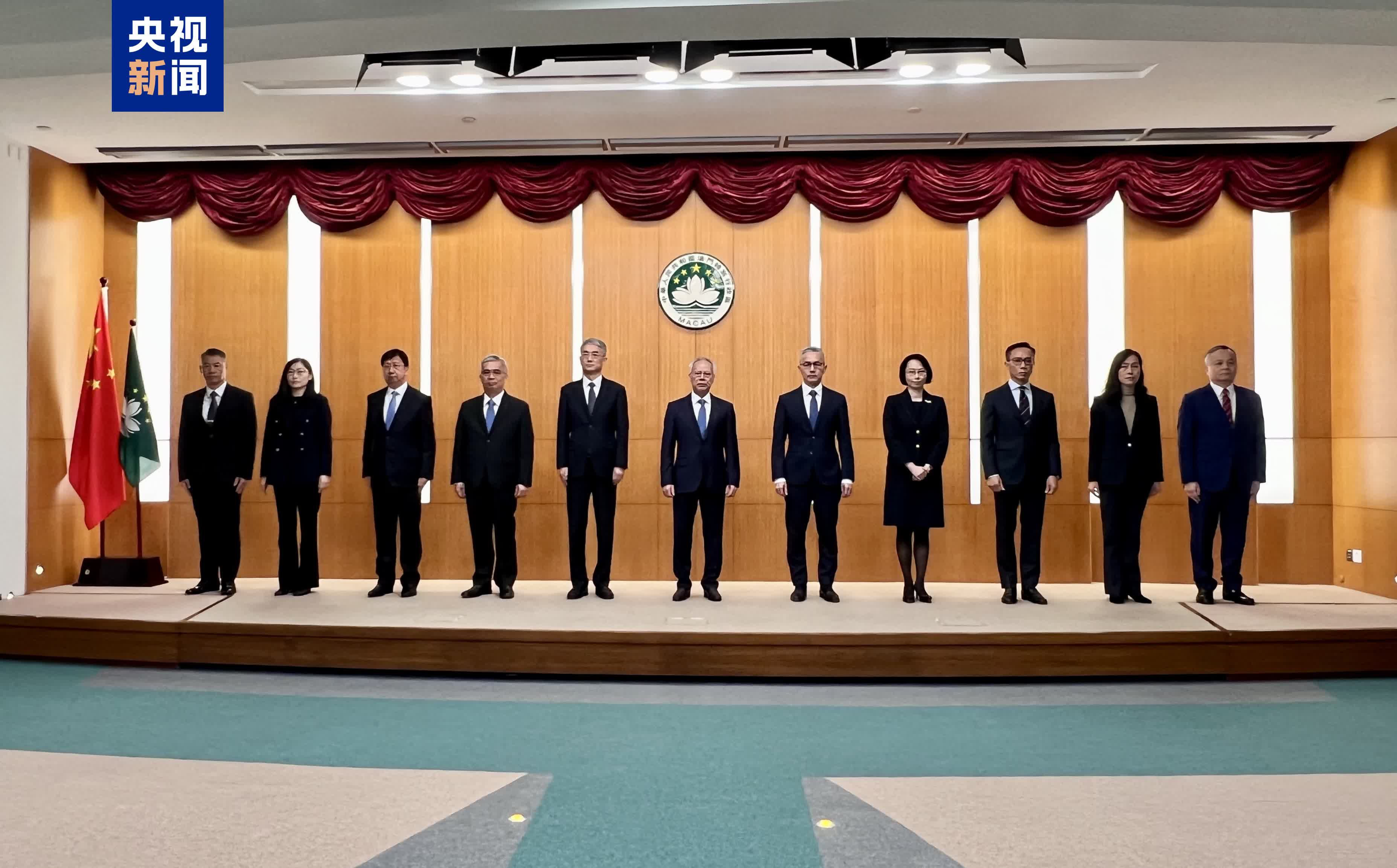 澳門特區第六屆政府主要官員和檢察長首次集體亮相