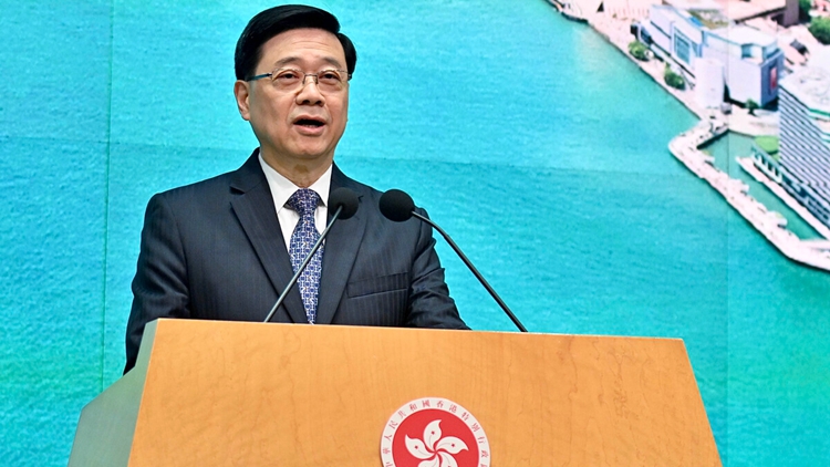 財赤高達1000億 李家超：政府會節流開源 採取不同措施刺激經濟