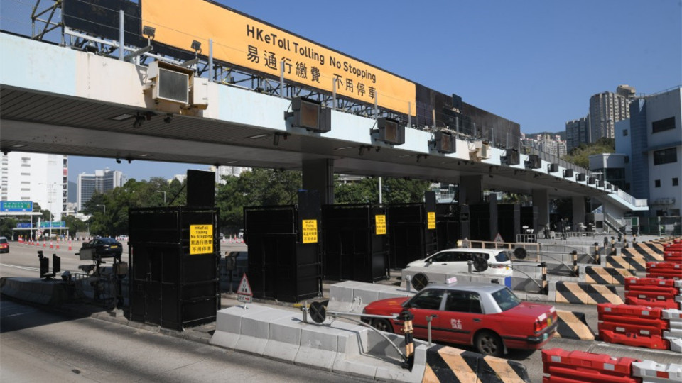 運輸署12·30起簡化車輛續牌 車主無需再交「牌簿」