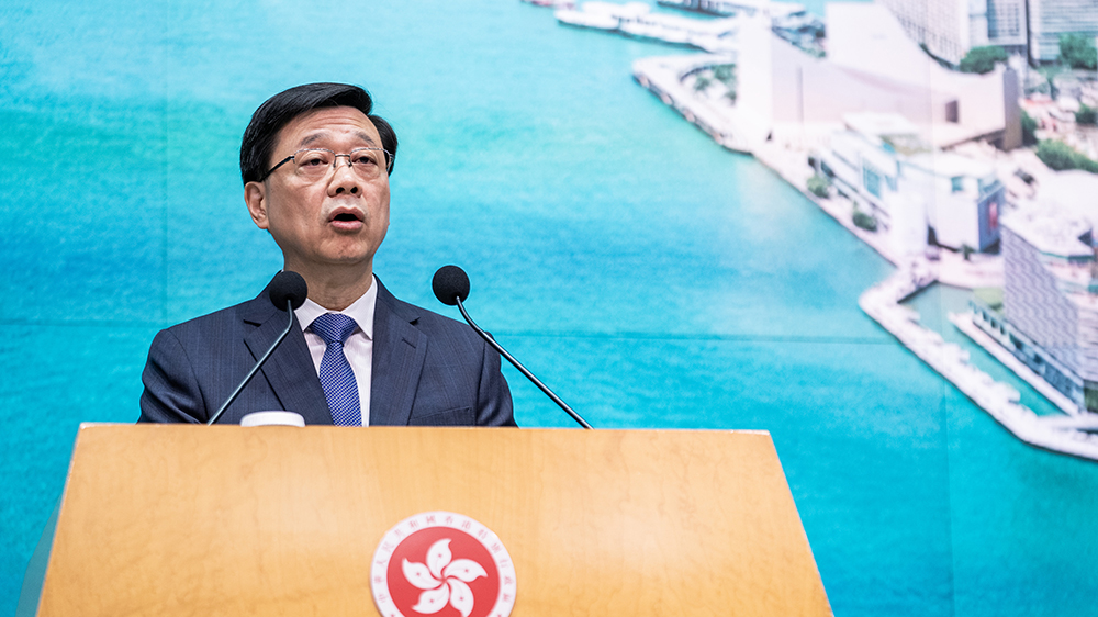 李家超回應的士罷駛：激烈行動不能解決問題