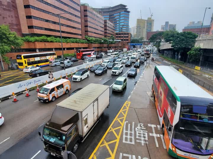 多項道路交通新規3月1日生效 批准有條件使用遙控泊車